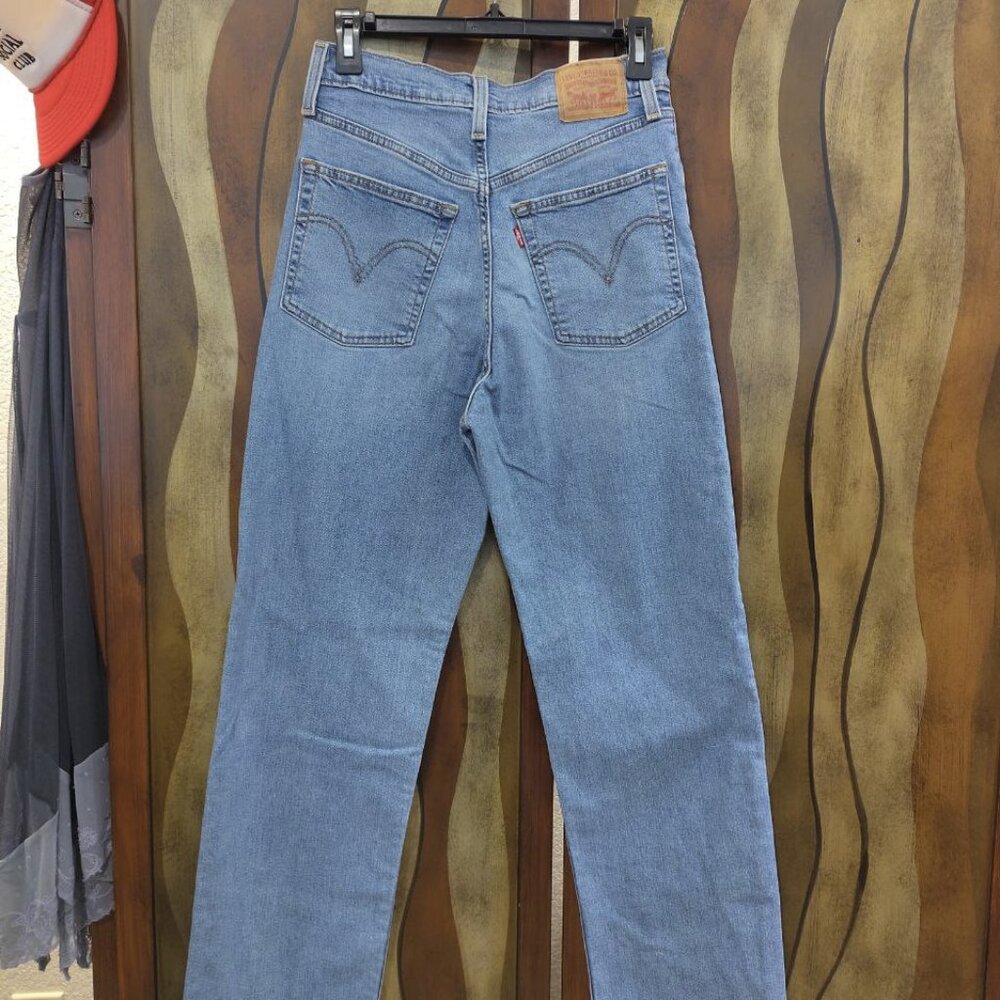 Levi's Ribcage Straight - Picture 3 of 7